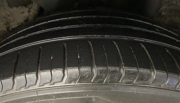 2022 Hyundai VENUE SX 1.0 TURBO IMT, Petrol, Manual, 31,018 km, Left Rear Tyre Tread