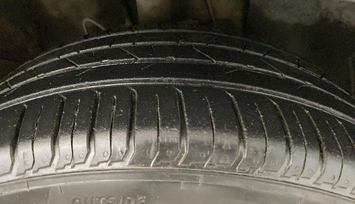 2022 Hyundai VENUE SX 1.0 TURBO IMT, Petrol, Manual, 31,018 km, Right Front Tyre Tread