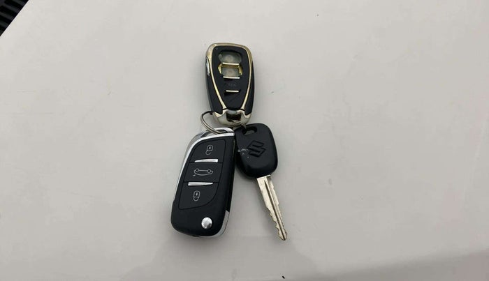 2020 Maruti Alto LXI CNG, CNG, Manual, 55,177 km, Key Close Up
