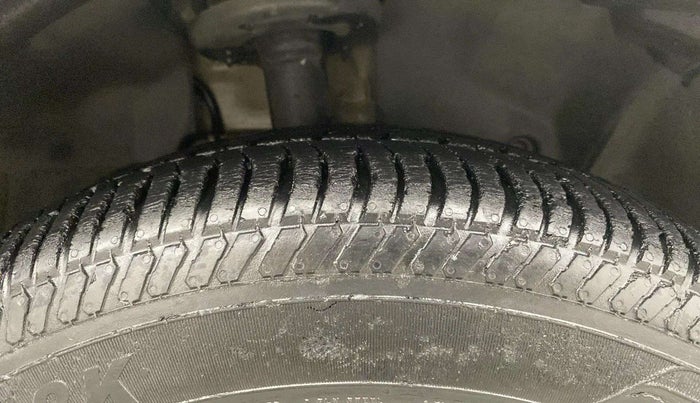 2014 Ford Ecosport TITANIUM 1.0L ECOBOOST, Petrol, Manual, 65,400 km, Right Front Tyre Tread