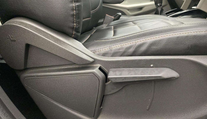 2014 Ford Ecosport TITANIUM 1.0L ECOBOOST, Petrol, Manual, 65,400 km, Driver Side Adjustment Panel