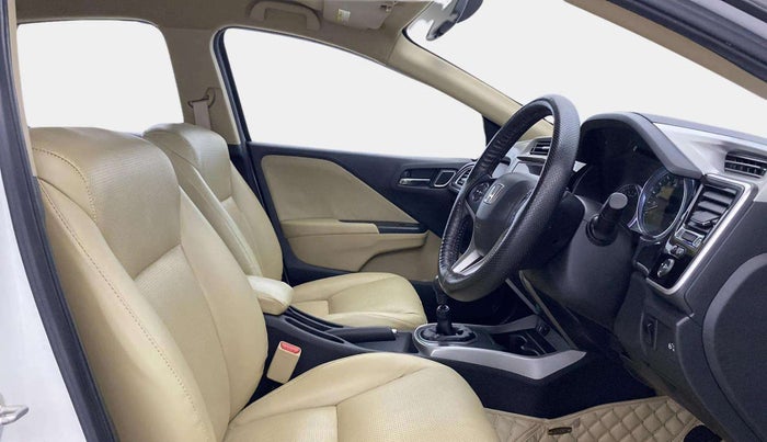 2019 Honda City 1.5L I-VTEC V MT, Petrol, Manual, 17,394 km, Right Side Front Door Cabin