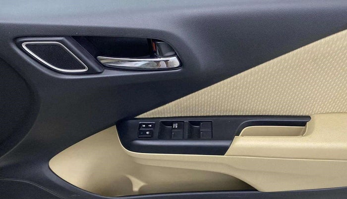 2019 Honda City 1.5L I-VTEC V MT, Petrol, Manual, 17,394 km, Driver Side Door Panels Control