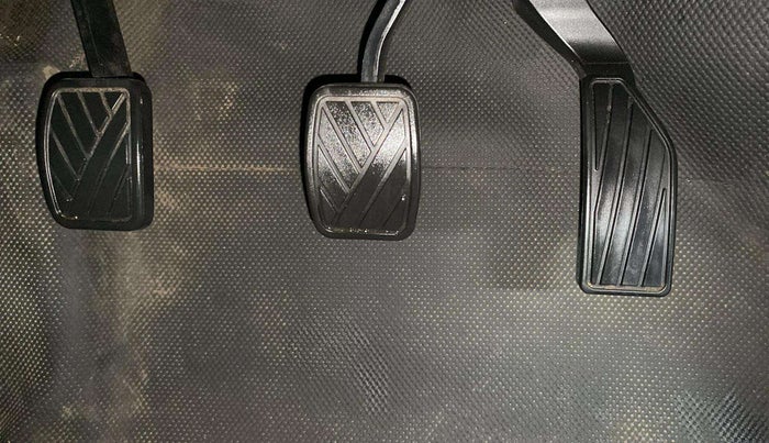 2022 Maruti BREZZA ZXI + SMART HYBRID, Petrol, Manual, 36,708 km, Pedals