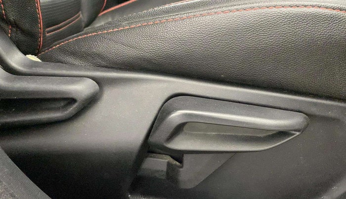 2024 Tata NEXON CREATIVE + SUNROOF 1.2 PETROL, Petrol, Manual, 11,406 km, Driver Side Adjustment Panel