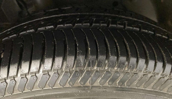 2017 Ford Ecosport TITANIUM 1.5L PETROL, Petrol, Manual, 71,650 km, Right Front Tyre Tread