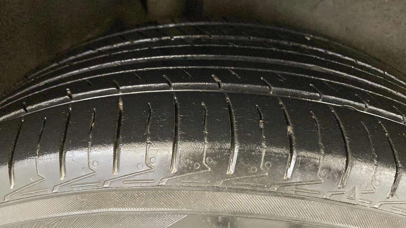 2017 Ford Ecosport TITANIUM 1.5L PETROL, Petrol, Manual, 71,650 km, Right Rear Tyre Tread