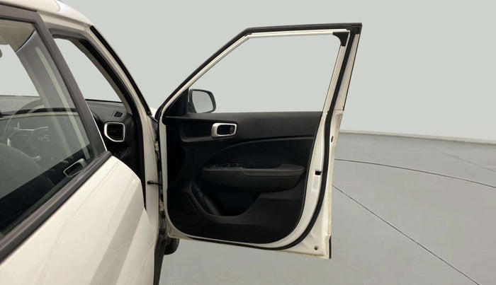 2021 Hyundai VENUE SX 1.0 (O) TURBO IMT, Petrol, Manual, 26,652 km, RHS Front Door