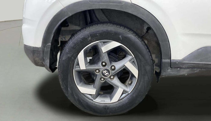 2021 Hyundai VENUE SX 1.0 (O) TURBO IMT, Petrol, Manual, 26,652 km, Right Rear Wheel
