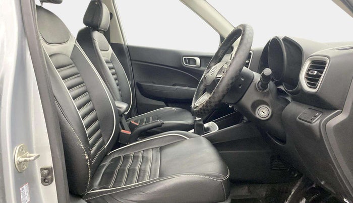 2020 Hyundai VENUE SX 1.0 TURBO, Petrol, Manual, 68,869 km, Right Side Front Door Cabin