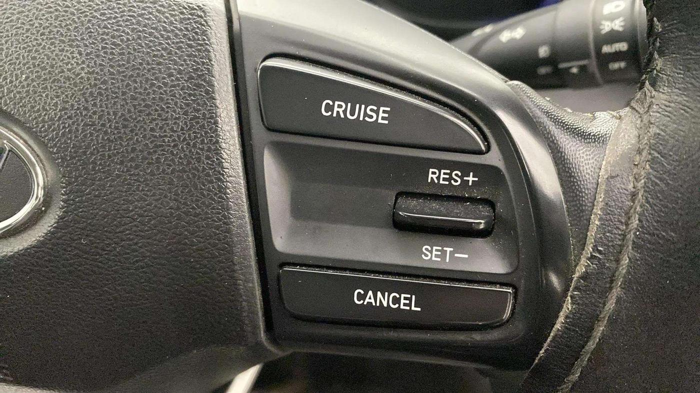 2020 Hyundai VENUE SX 1.0 TURBO, Petrol, Manual, 68,869 km, Adaptive Cruise Control
