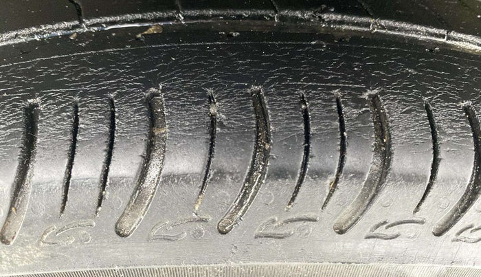2023 Maruti S PRESSO VXI PLUS (O) AMT, Petrol, Automatic, 38,438 km, Left Front Tyre Tread