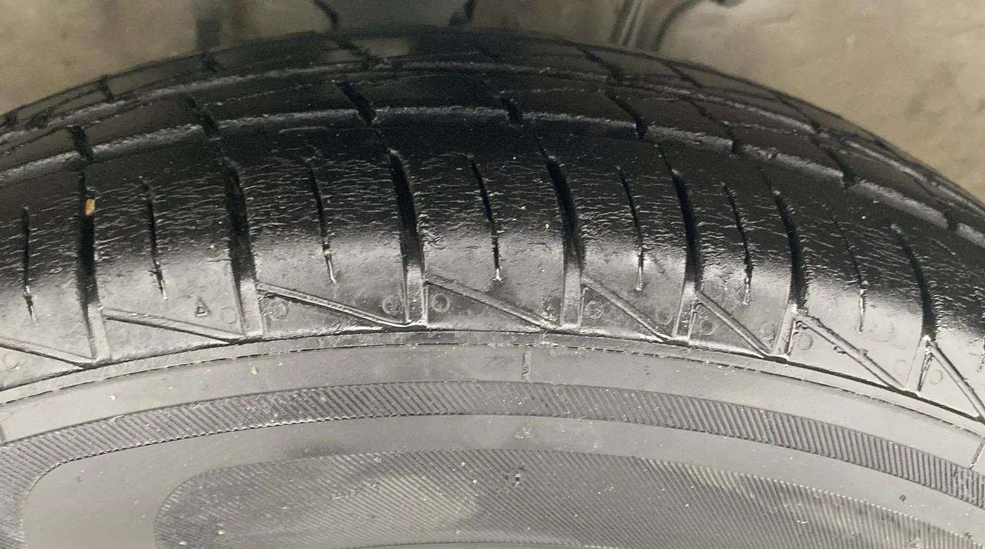 2019 Maruti Alto LXI, Petrol, Manual, 12,123 km, Right Front Tyre Tread