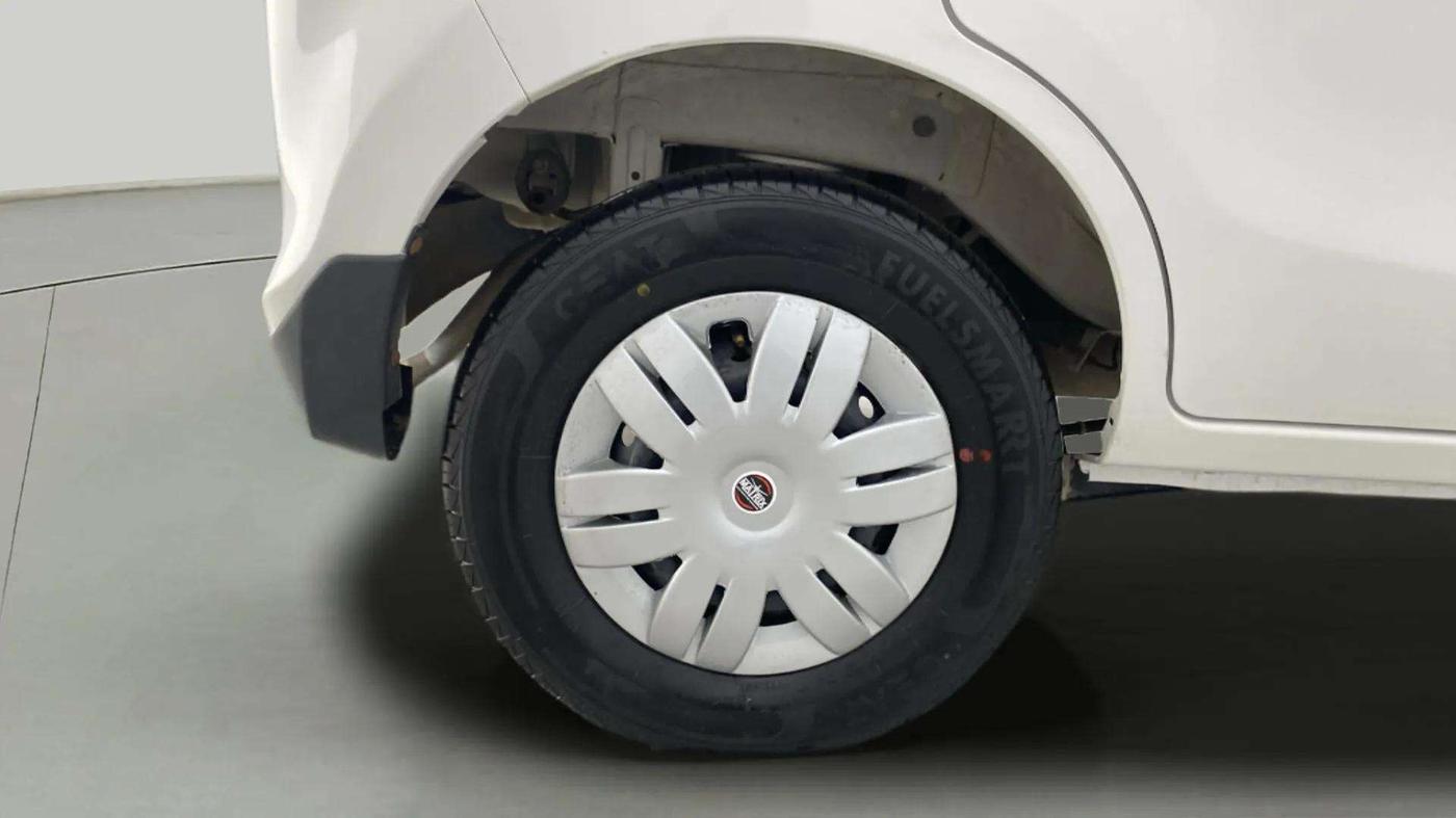2019 Maruti Alto LXI, Petrol, Manual, 12,123 km, Right Rear Wheel