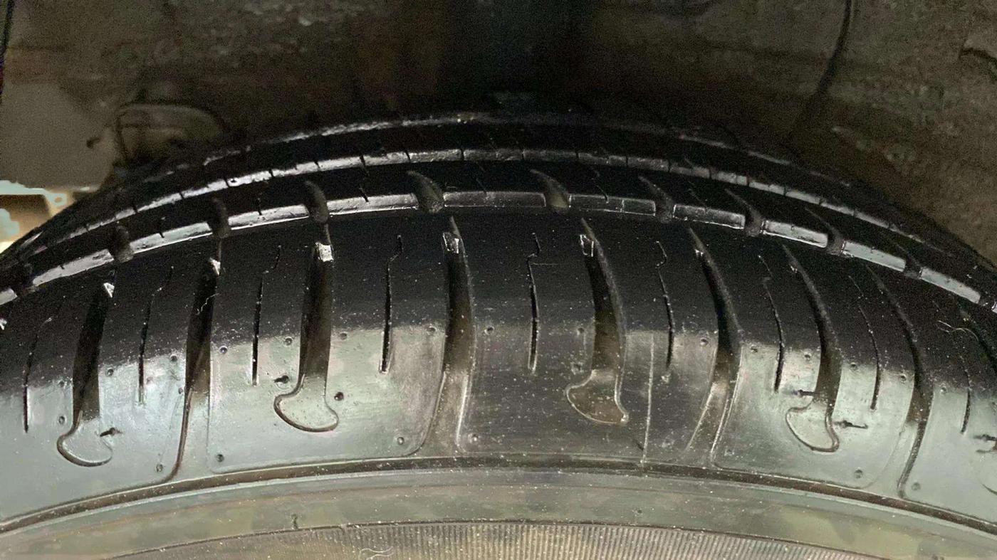 2019 Hyundai Grand i10 SPORTZ 1.2 KAPPA VTVT, Petrol, Manual, 44,840 km, Right Rear Tyre Tread