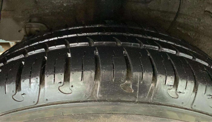2019 Hyundai Grand i10 SPORTZ 1.2 KAPPA VTVT, Petrol, Manual, 44,840 km, Right Rear Tyre Tread