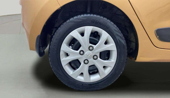 2015 Hyundai Grand i10 SPORTZ 1.2 KAPPA VTVT, Petrol, Manual, 87,149 km, Right Rear Wheel