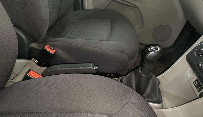 2016 Tata Tiago XZ PETROL, Petrol, Manual, 59,508 km, Gear Lever