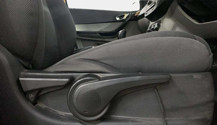 2016 Tata Tiago XZ PETROL, Petrol, Manual, 59,508 km, Driver Side Adjustment Panel