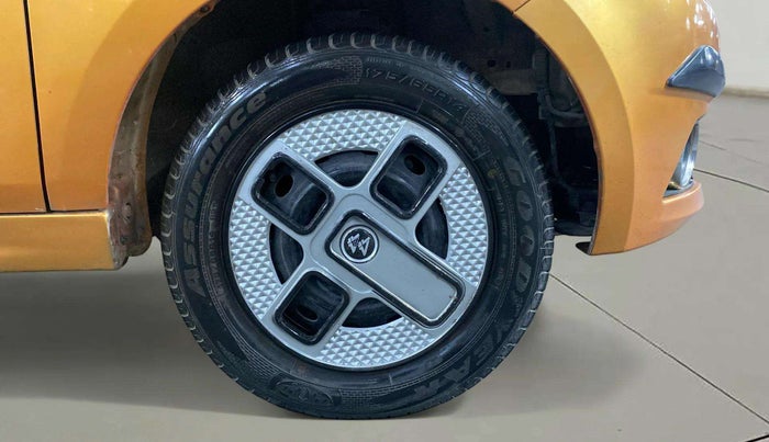 2016 Tata Tiago XZ PETROL, Petrol, Manual, 59,508 km, Right Front Wheel
