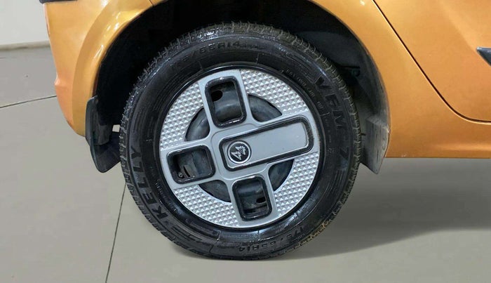 2016 Tata Tiago XZ PETROL, Petrol, Manual, 59,508 km, Right Rear Wheel