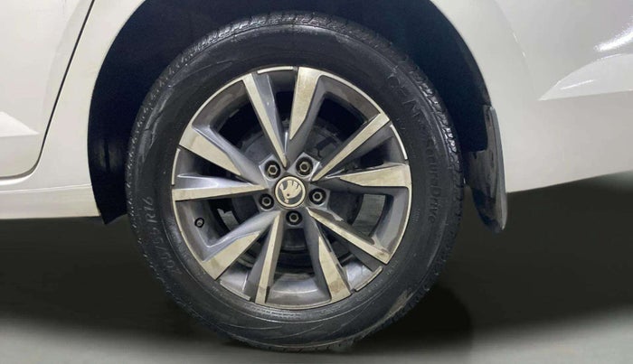 2022 Skoda SLAVIA STYLE 1.0L TSI AT, Petrol, Automatic, 34,035 km, Left Rear Wheel