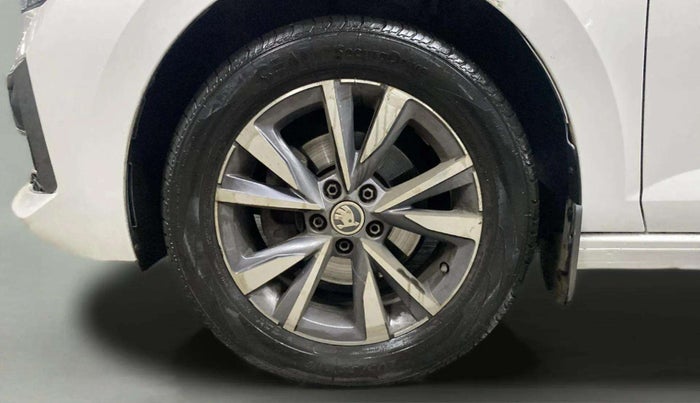 2022 Skoda SLAVIA STYLE 1.0L TSI AT, Petrol, Automatic, 34,035 km, Left Front Wheel
