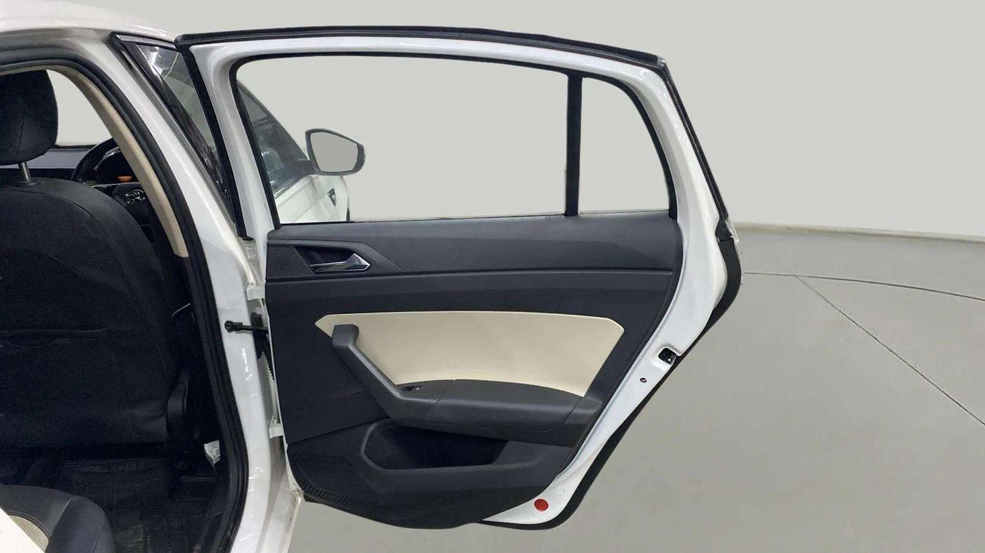 2022 Skoda SLAVIA STYLE 1.0L TSI AT, Petrol, Automatic, 34,211 km, RHS Rear Door