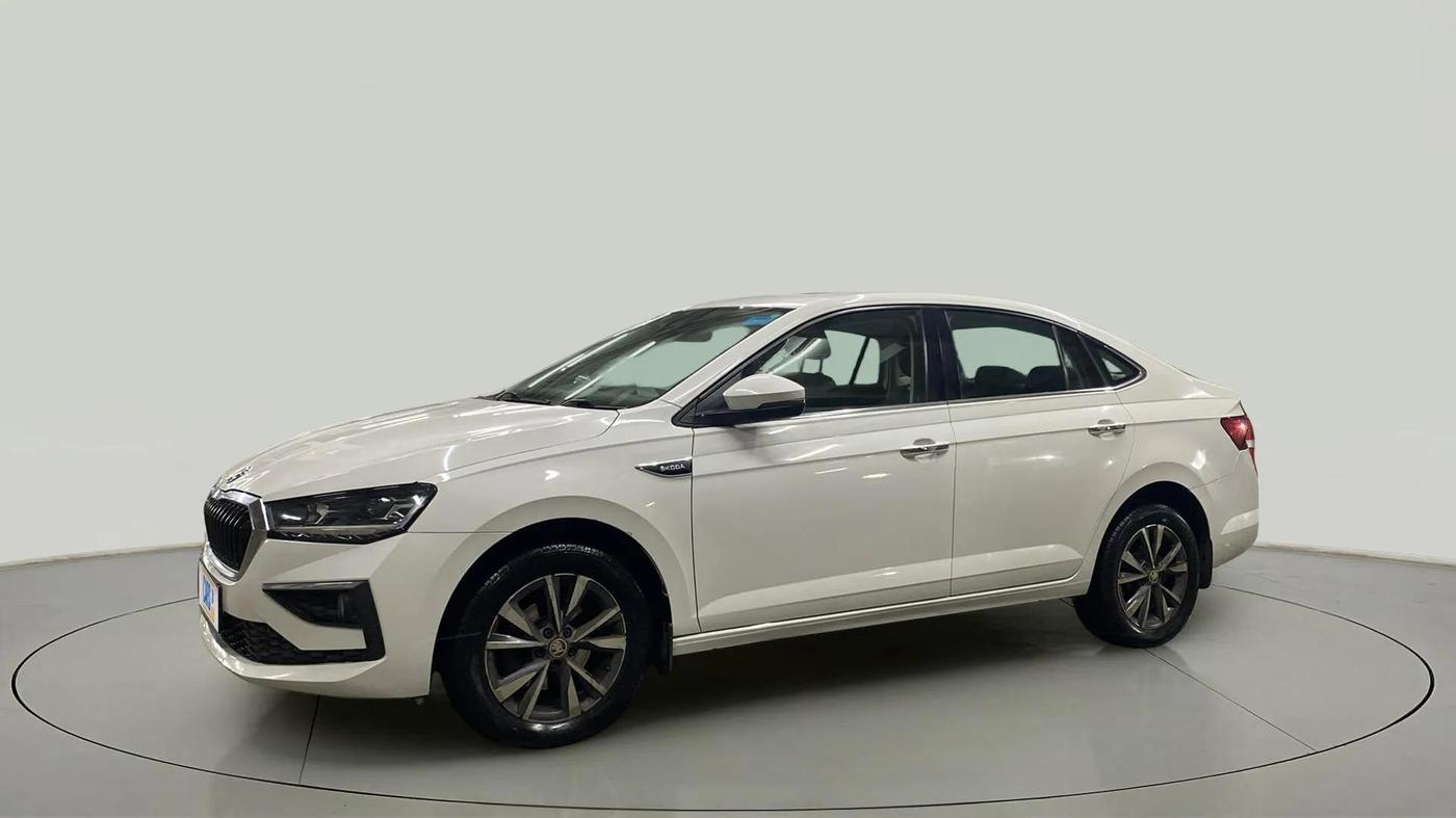 2022 Skoda SLAVIA STYLE 1.0L TSI AT, Petrol, Automatic, 34,211 km, Left Front Diagonal