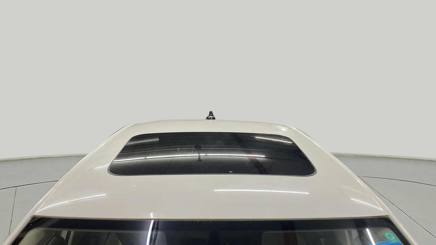 2022 Skoda SLAVIA STYLE 1.0L TSI AT, Petrol, Automatic, 34,211 km, Moonroof/ Sunroof
