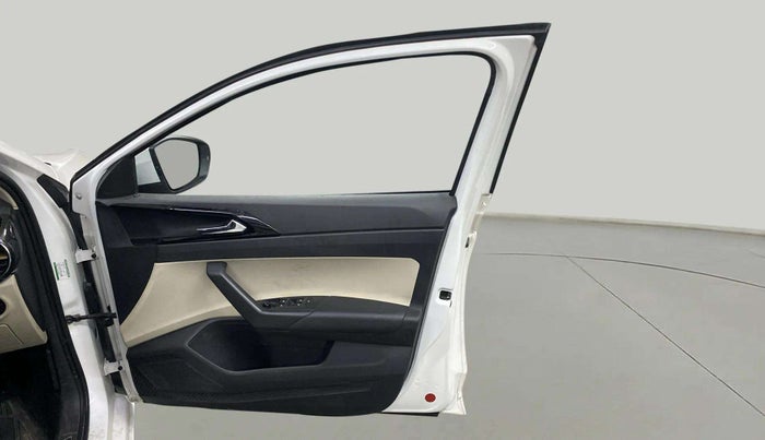 2022 Skoda SLAVIA STYLE 1.0L TSI AT, Petrol, Automatic, 34,035 km, RHS Front Door