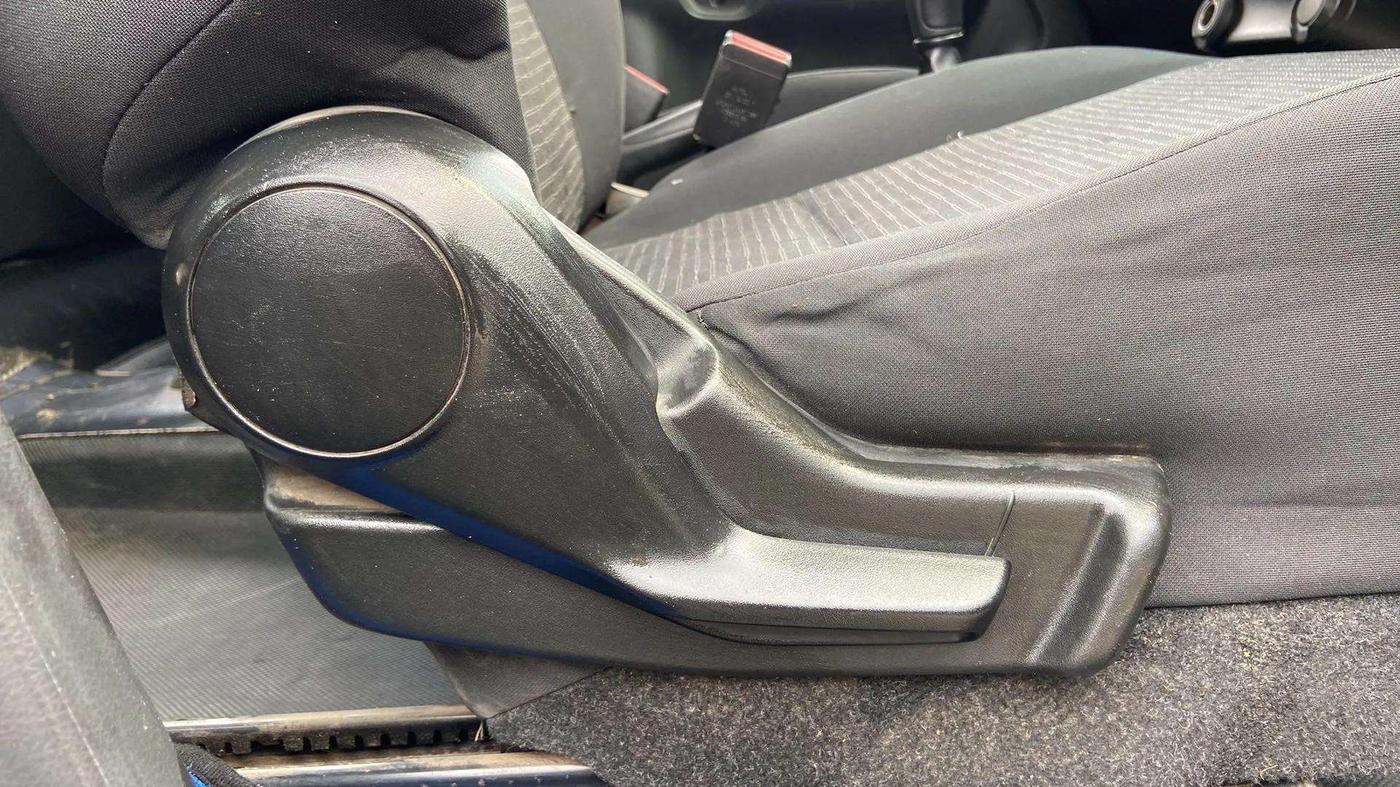 2018 Maruti IGNIS SIGMA 1.2, CNG, Manual, 75,725 km, Driver Side Adjustment Panel