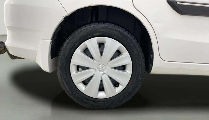 2016 Maruti Ertiga VXI, CNG, Manual, 59,119 km, Right Rear Wheel