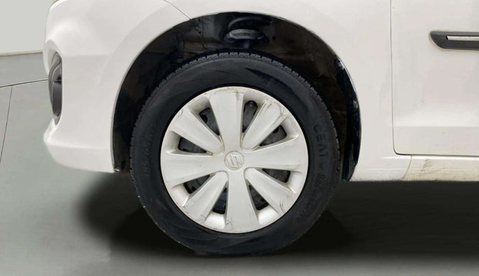 2016 Maruti Ertiga VXI, CNG, Manual, 59,119 km, Left Front Wheel