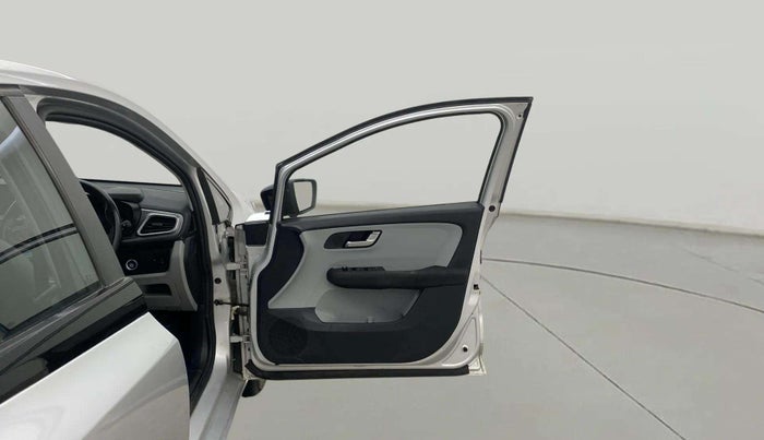 2020 Tata ALTROZ XZ PETROL, Petrol, Manual, 32,620 km, RHS Front Door