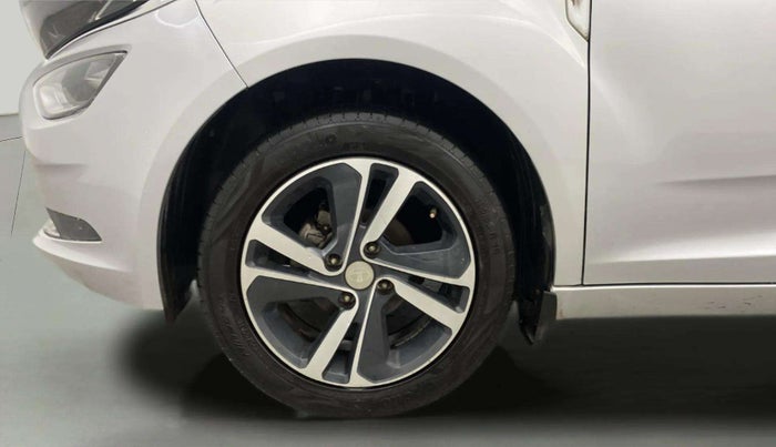 2020 Tata ALTROZ XZ PETROL, Petrol, Manual, 32,620 km, Left Front Wheel