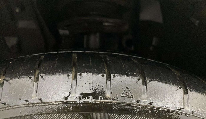 2020 Tata ALTROZ XZ PETROL, Petrol, Manual, 32,620 km, Left Front Tyre Tread