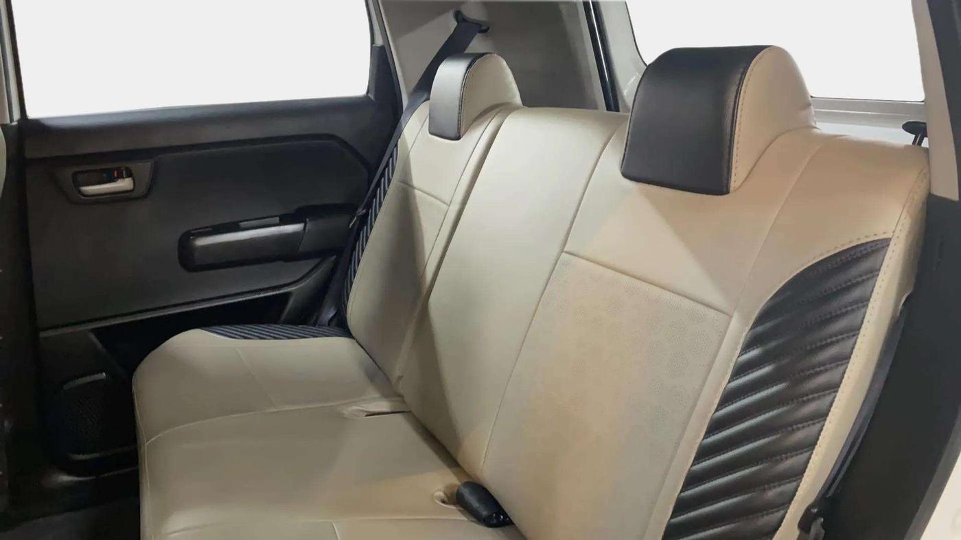 2022 Maruti New Wagon-R VXI CNG 1.0, CNG, Manual, 21,744 km, Right Side Rear Door Cabin