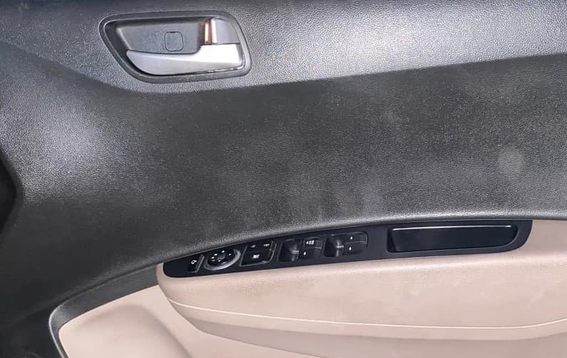 2015 Hyundai Grand i10 ASTA 1.2 KAPPA VTVT, Petrol, Manual, 36,243 km, Driver Side Door Panels Control