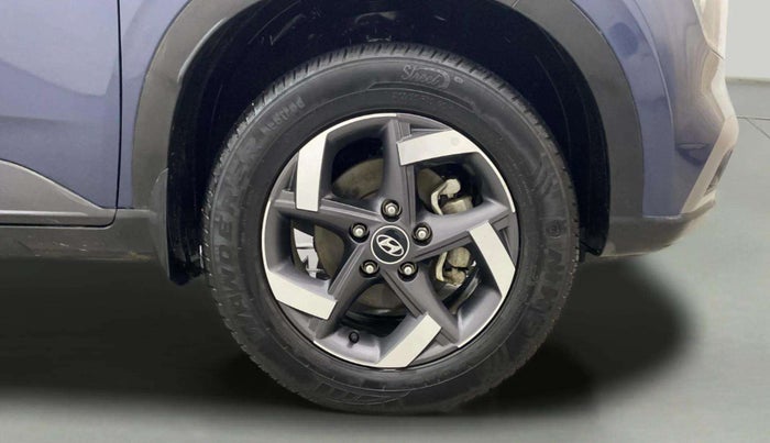 2022 Hyundai VENUE S+ 1.2, Petrol, Manual, 15,395 km, Right Front Wheel