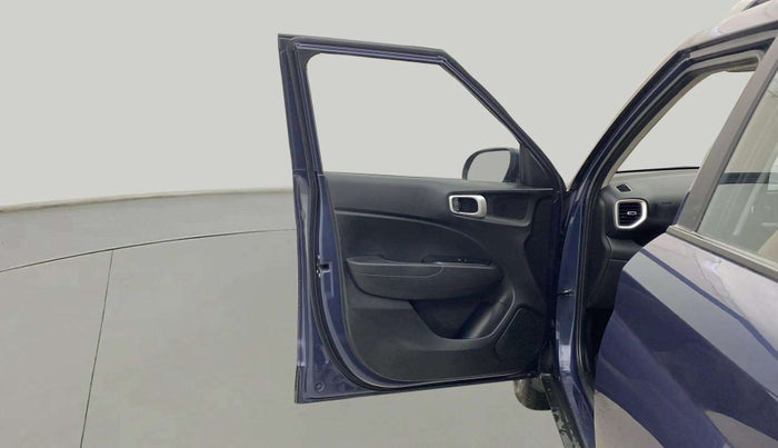 2022 Hyundai VENUE S+ 1.2, Petrol, Manual, 15,395 km, LHS Front Door