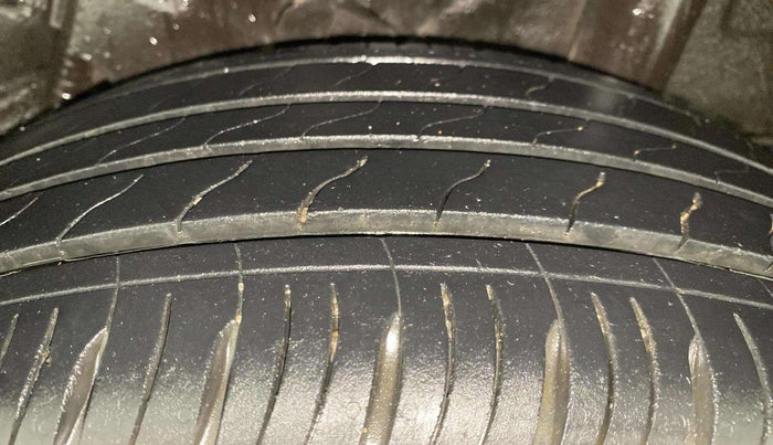 2022 Hyundai VENUE S+ 1.2, Petrol, Manual, 15,395 km, Left Rear Tyre Tread