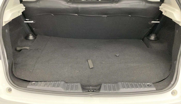 2024 Tata ALTROZ XE CNG, CNG, Manual, 9,742 km, Boot Inside