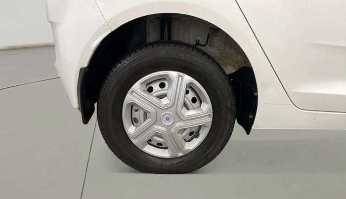 2024 Tata ALTROZ XE CNG, CNG, Manual, 9,742 km, Right Rear Wheel