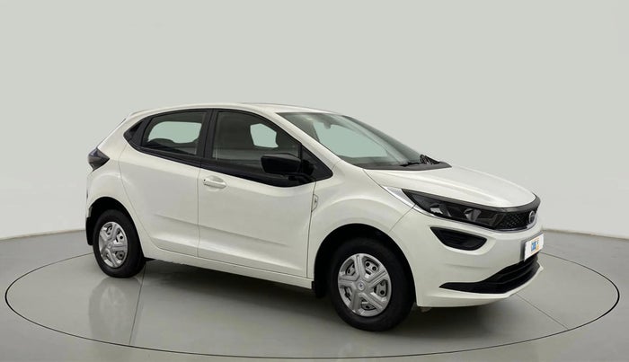 2024 Tata ALTROZ XE CNG, CNG, Manual, 9,742 km, Right Front Diagonal