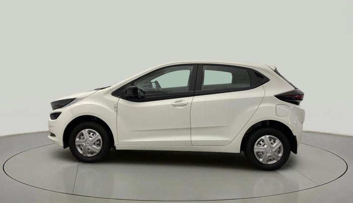 2024 Tata ALTROZ XE CNG, CNG, Manual, 9,742 km, Left Side