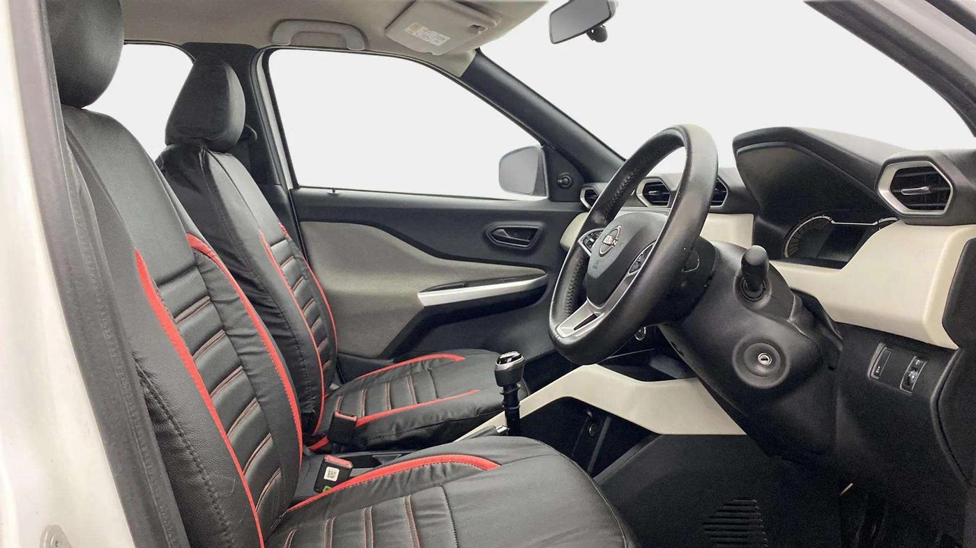 2023 Nissan MAGNITE XE, Petrol, Manual, 13,559 km, Right Side Front Door Cabin