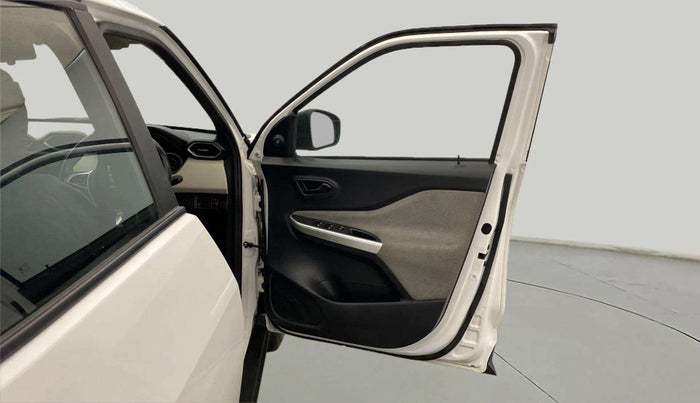 2023 Nissan MAGNITE XE, Petrol, Manual, 13,559 km, RHS Front Door