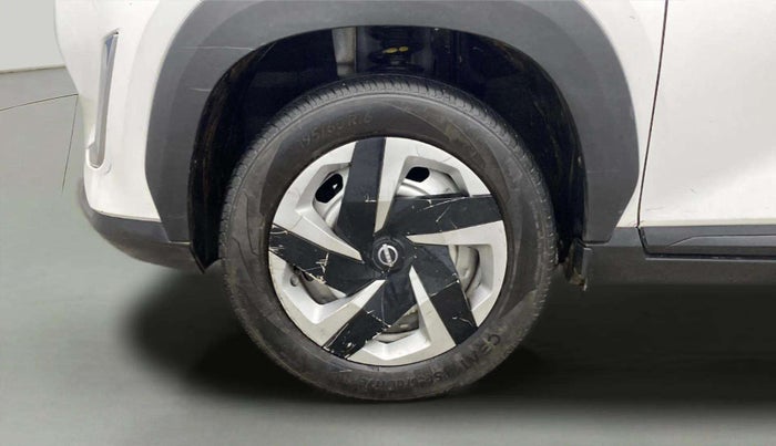 2023 Nissan MAGNITE XE, Petrol, Manual, 13,559 km, Left Front Wheel