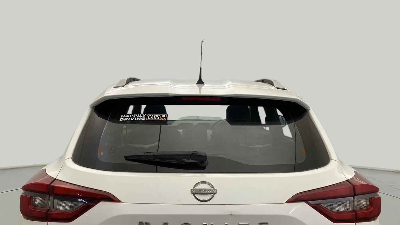 2023 Nissan MAGNITE XE, Petrol, Manual, 13,559 km, Rear Windshield